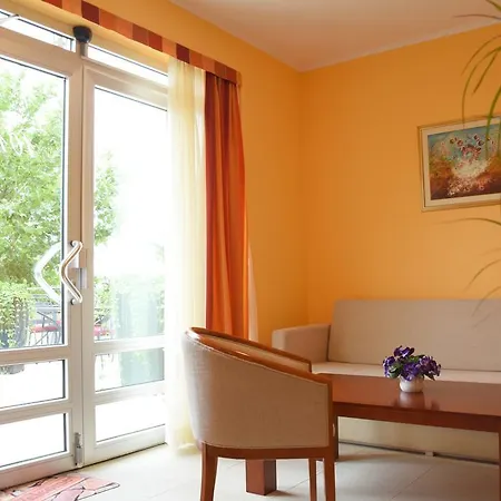 Villa Mila Tučepi Exterior foto